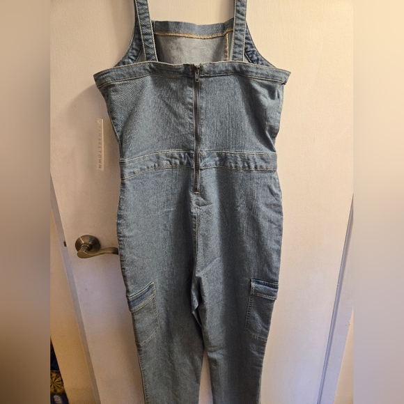 Tinseltown Belted Denim Jumpsuit with Zip and Pockets Square Neck Sleeveless XXL - Picture 4 of 15